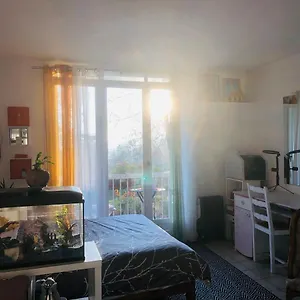Chez Nous Bus Direct Orly Habitación en casa particular Ablon-sur-Seine